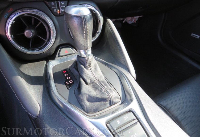 2020 Chevrolet Camaro - Image 34