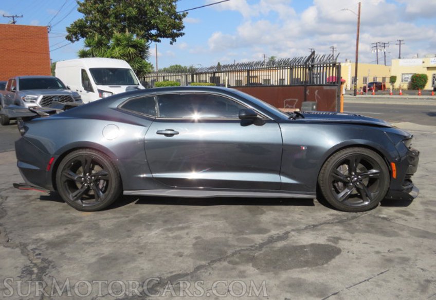 2020 Chevrolet Camaro - Image 5