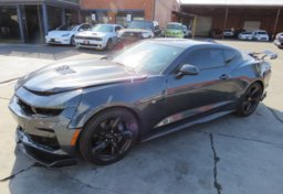 2020 Chevrolet Camaro - Image 2