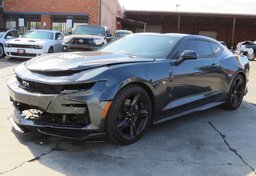 2020 Chevrolet Camaro - Image 4