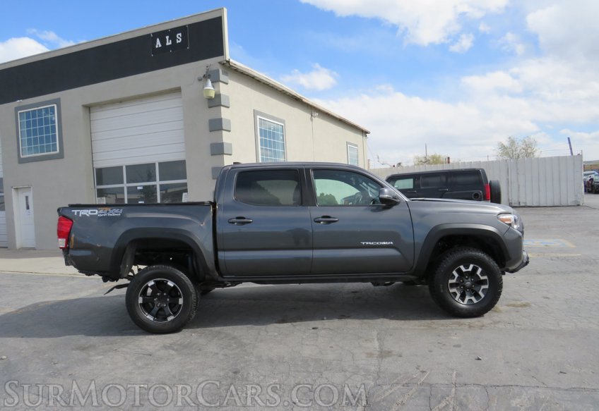 2016 Toyota Tacoma - Image 9