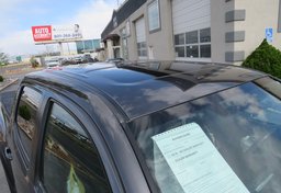 2016 Toyota Tacoma - Image 13