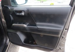 2016 Toyota Tacoma - Image 43