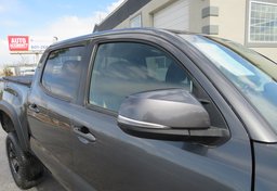 2016 Toyota Tacoma - Image 11