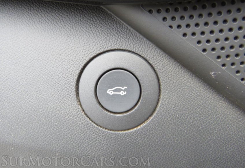 2021 Chevrolet Camaro - Image 36