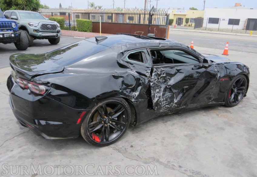 2021 Chevrolet Camaro - Image 5