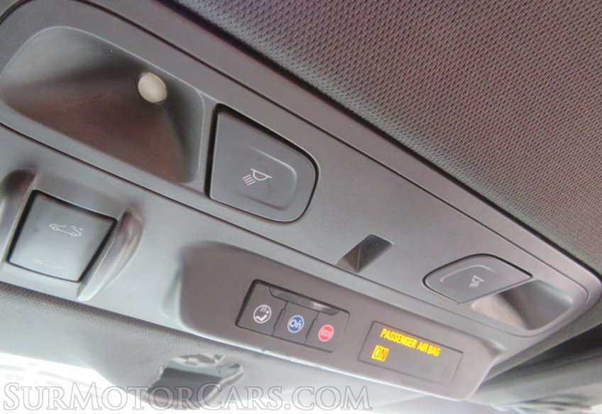 2021 Chevrolet Camaro - Image 39