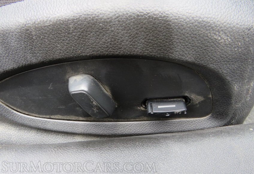 2021 Chevrolet Camaro - Image 38