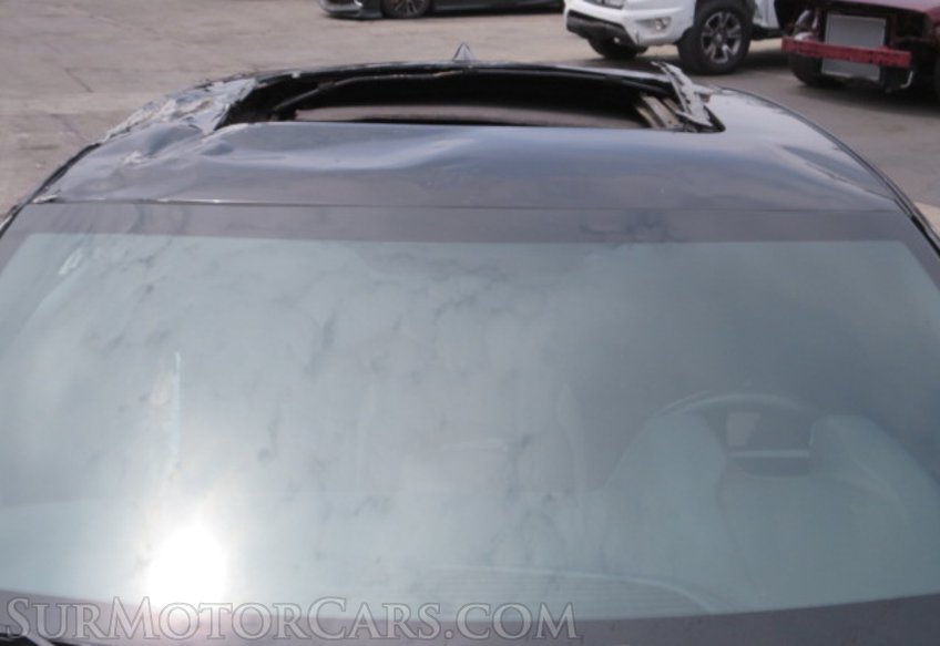 2021 Chevrolet Camaro - Image 13