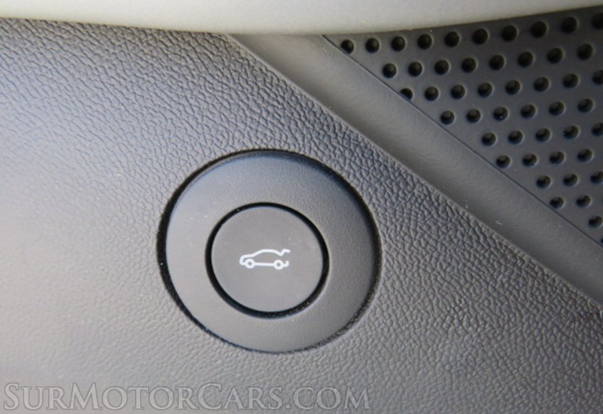 2021 Chevrolet Camaro - Image 42