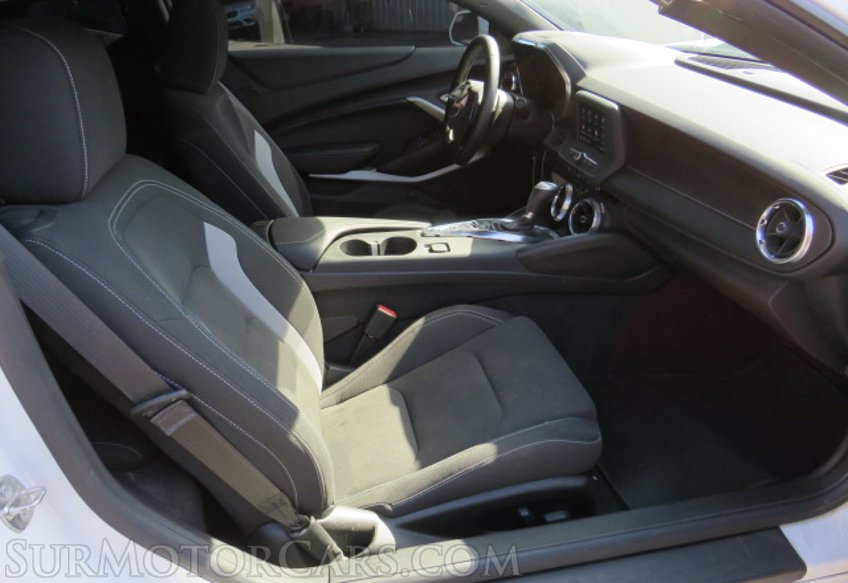 2021 Chevrolet Camaro - Image 24