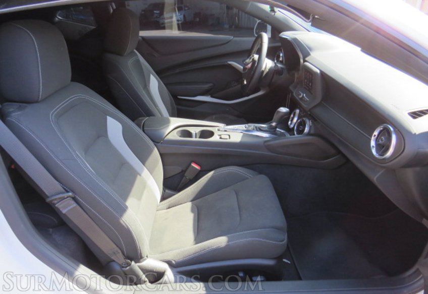 2021 Chevrolet Camaro - Image 22