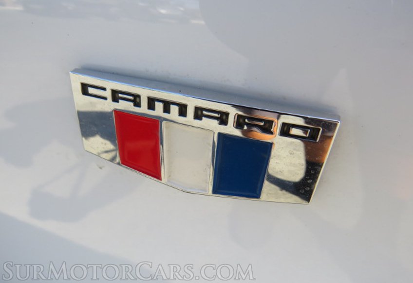 2021 Chevrolet Camaro - Image 17