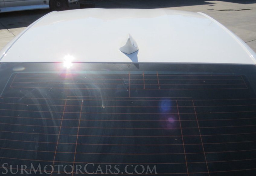 2021 Chevrolet Camaro - Image 13