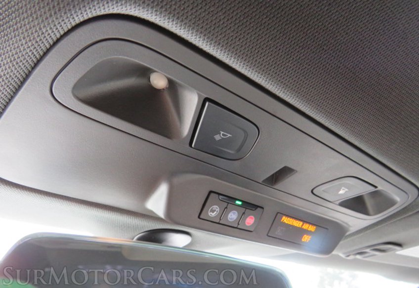 2021 Chevrolet Camaro - Image 39