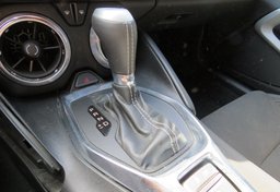 2021 Chevrolet Camaro - Image 31