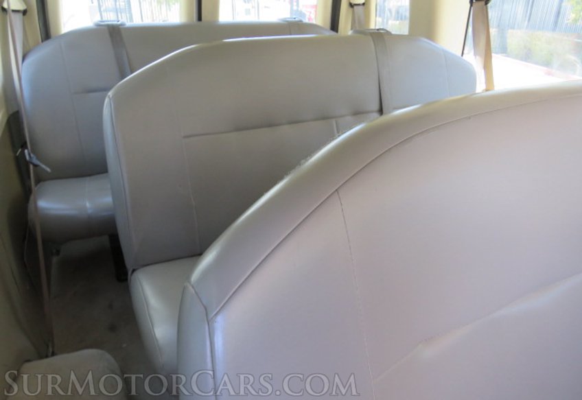 2014 Ford Econoline Wagon - Image 32