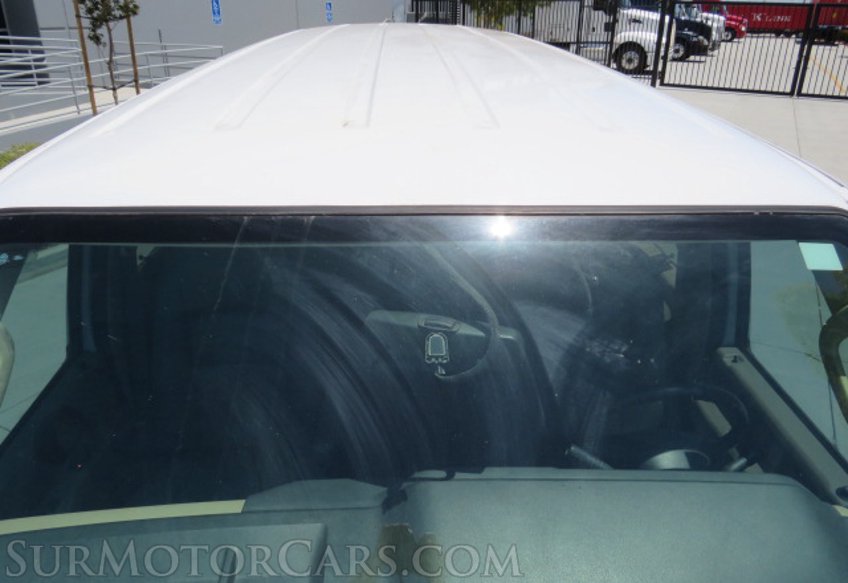 2014 Ford Econoline Wagon - Image 15