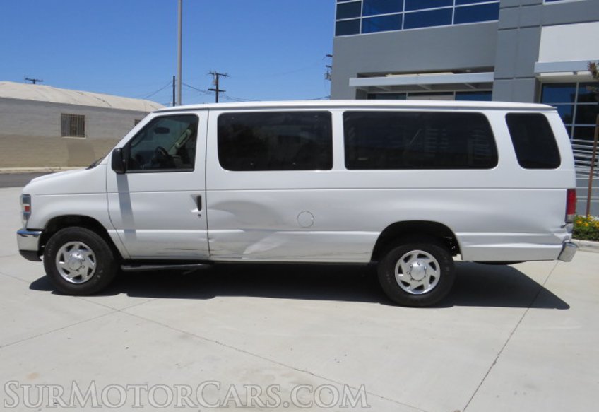 2014 Ford Econoline Wagon - Image 13