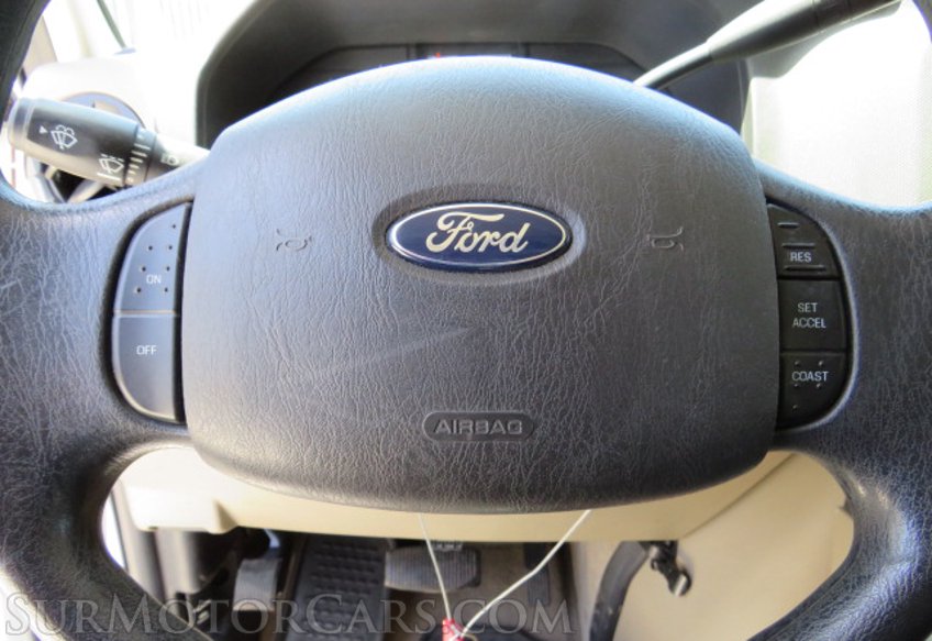 2014 Ford Econoline Wagon - Image 37