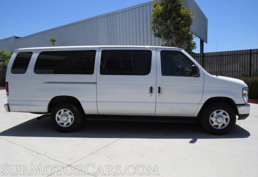 2014 Ford Econoline Wagon - Image 14