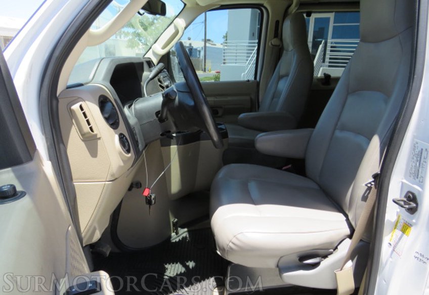 2014 Ford Econoline Wagon - Image 25
