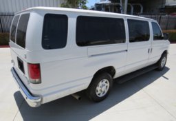 2014 Ford Econoline Wagon - Image 7