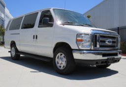 2014 Ford Econoline Wagon - Image 5