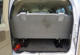 2014 Ford Econoline Wagon - Image 35