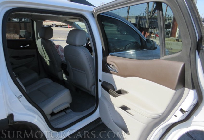 2018 GMC Acadia - Image 32