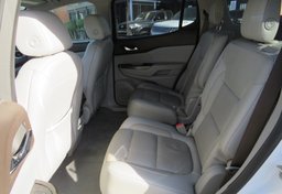 2018 GMC Acadia - Image 29