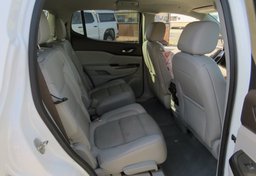 2018 GMC Acadia - Image 30