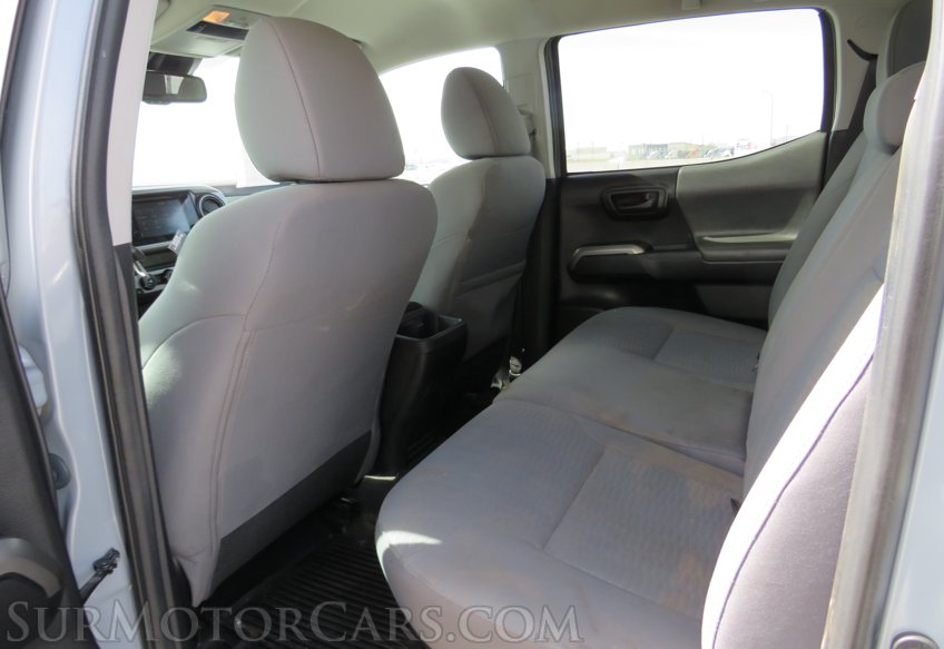 2019 Toyota Tacoma - Image 33