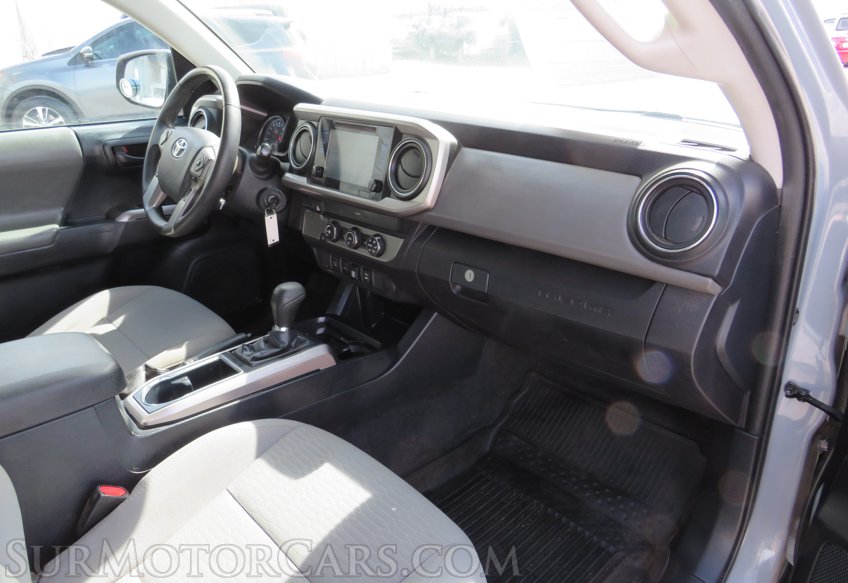 2019 Toyota Tacoma - Image 30