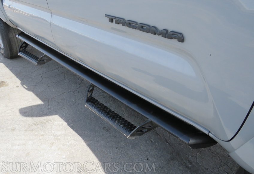 2019 Toyota Tacoma - Image 19