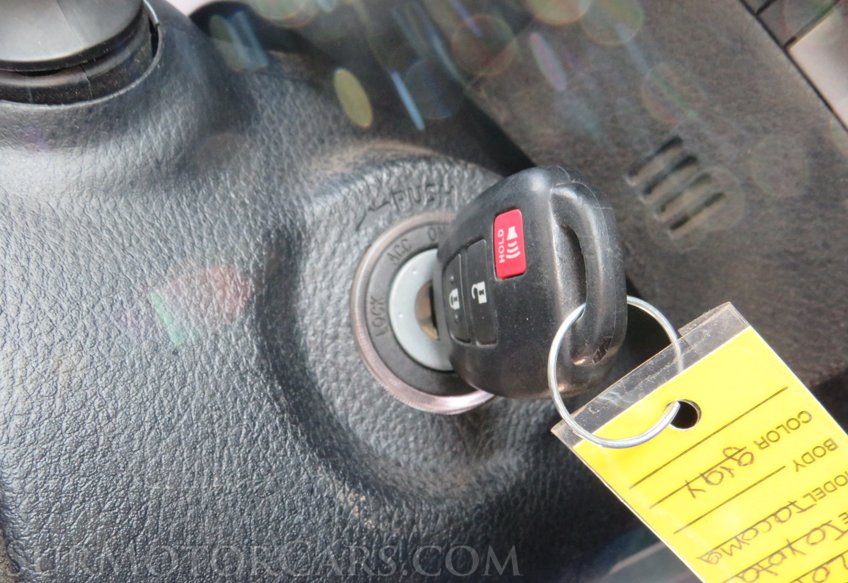 2019 Toyota Tacoma - Image 48