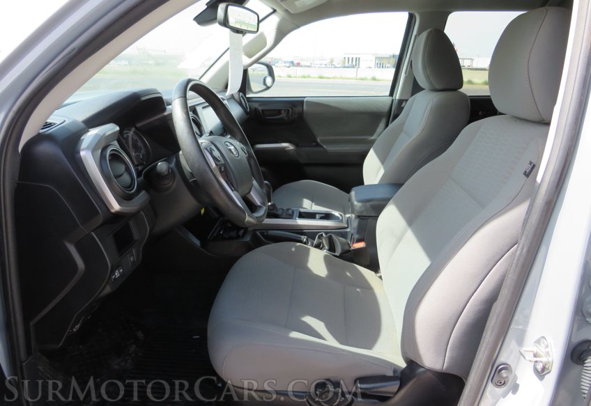 2019 Toyota Tacoma - Image 31