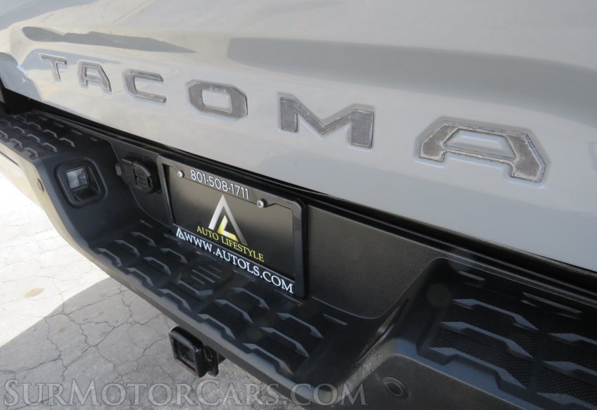 2019 Toyota Tacoma - Image 22