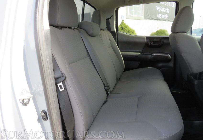 2019 Toyota Tacoma - Image 34