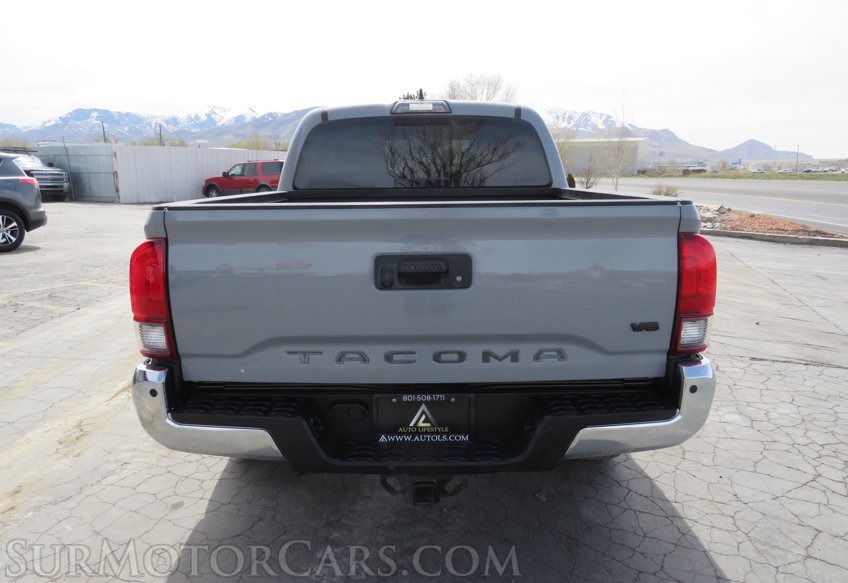 2019 Toyota Tacoma - Image 11