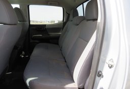 2019 Toyota Tacoma - Image 36