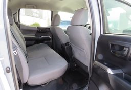 2019 Toyota Tacoma - Image 35