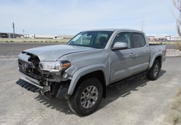 2019 Toyota Tacoma - Image 4