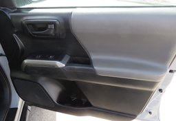 2019 Toyota Tacoma - Image 56