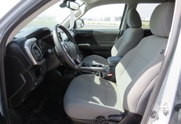 2019 Toyota Tacoma - Image 31