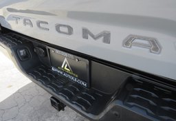 2019 Toyota Tacoma - Image 22