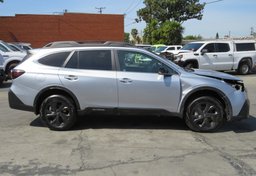 2022 Subaru Outback - Image 11