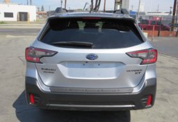 2022 Subaru Outback - Image 9