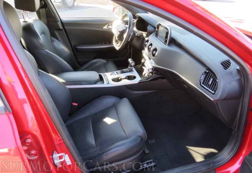 2018 Kia Stinger - Image 24