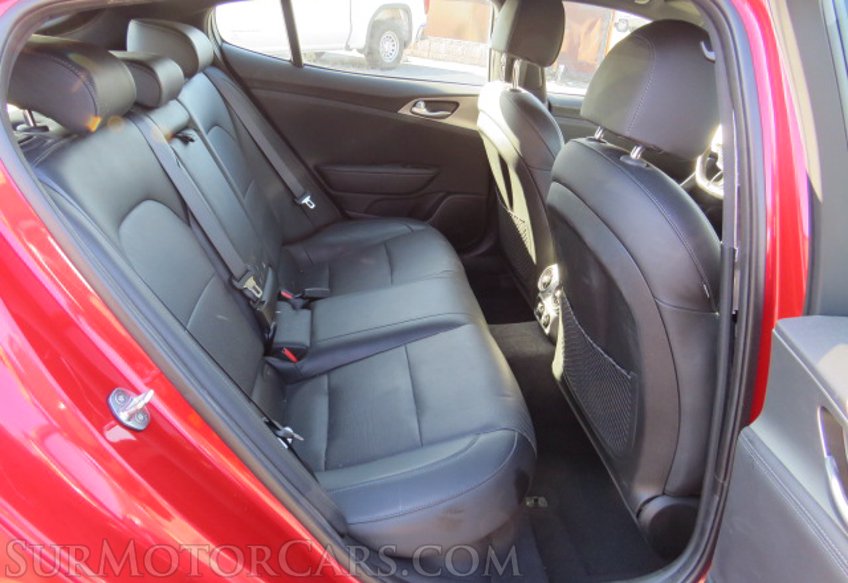 2018 Kia Stinger - Image 30